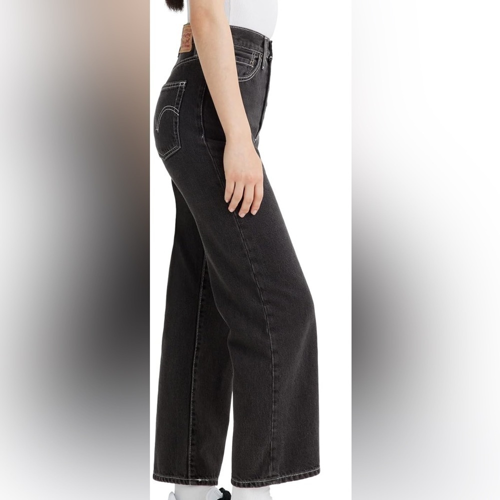 Levi's Women's Snap Ribcage Straight Jeans
Color:Thank You Very Little - Picture 3 of 13